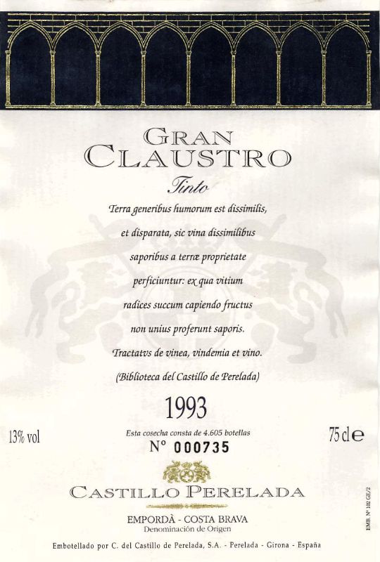 Costa Brava_Castillo Perelada_Gran Claustro 1993.jpg